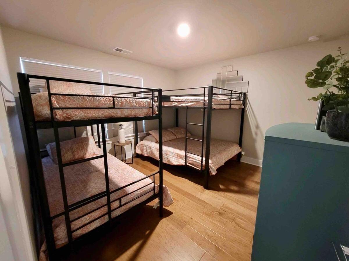 Ultimate Downtown Oasis, 10 Guests Holiday home Charlotte