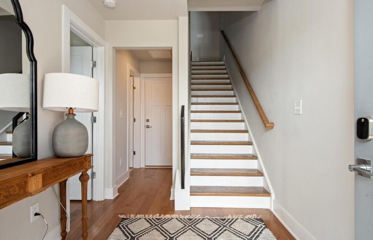 Ultimate Downtown Oasis, 10 Guests *