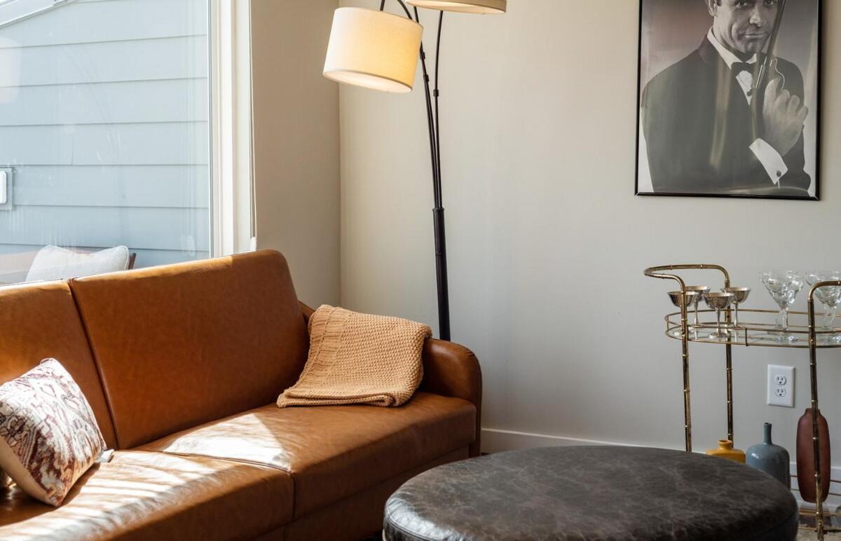 Ultimate Downtown Oasis, 10 Guests * Charlotte