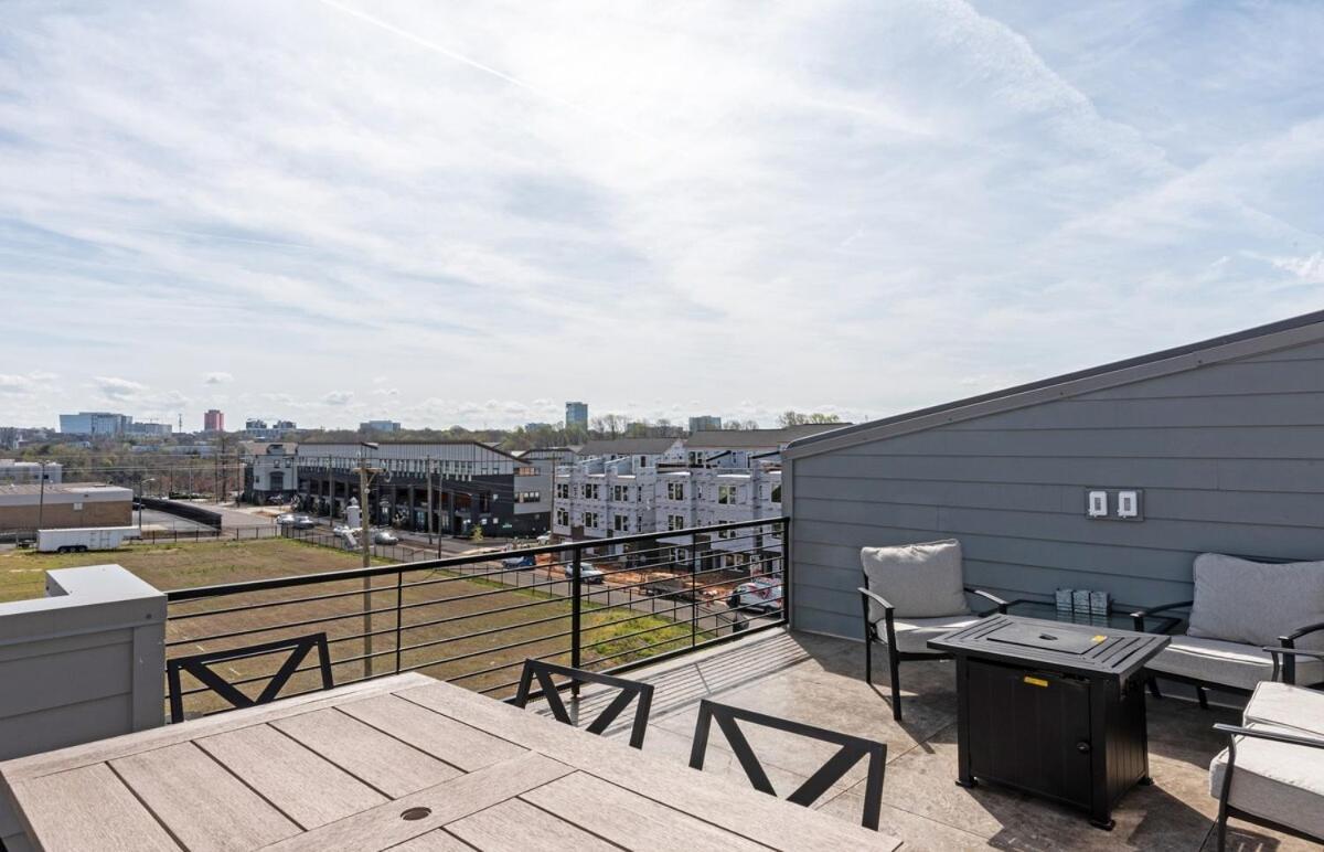 Ultimate Downtown Oasis, 10 Guests Holiday home Charlotte