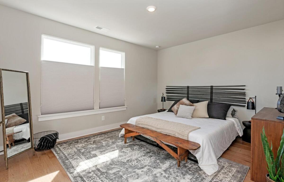 Ultimate Downtown Oasis, 10 Guests