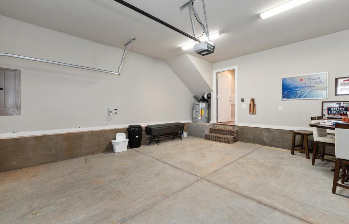 Ultimate Downtown Oasis, 10 Guests Holiday home Charlotte